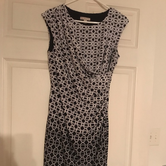 Black and white dress - Picture 1 of 3